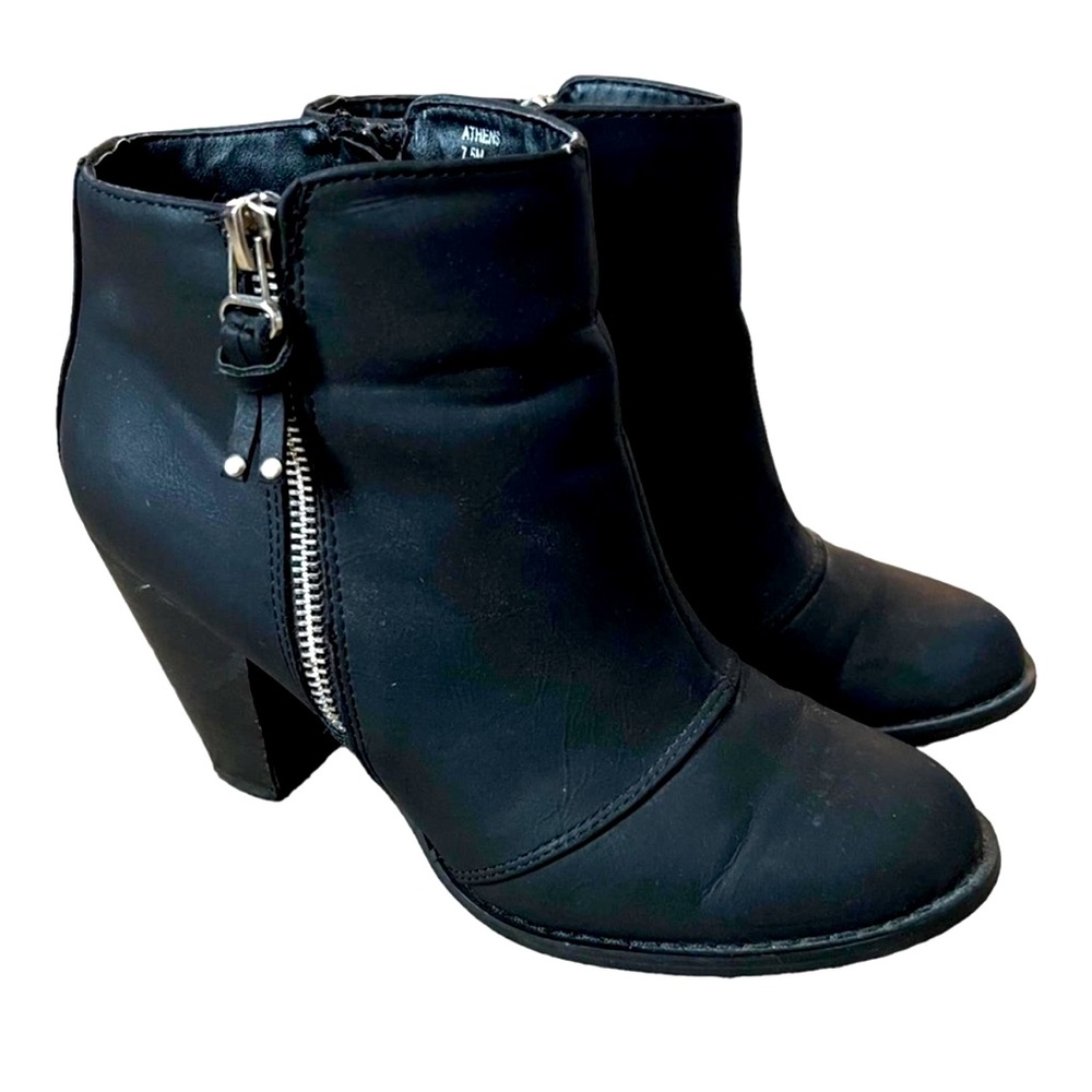 EUC Y NOT Super Chic Women’s Black Athens Booties Size 8